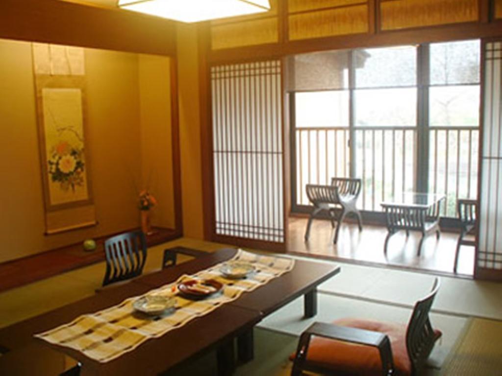 Dantokan Kikunoya Ōtsu Bilik gambar